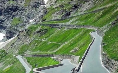 PEDALA IN VALTELLINA SULLE SALITE DEL GIRO D’ITALIA